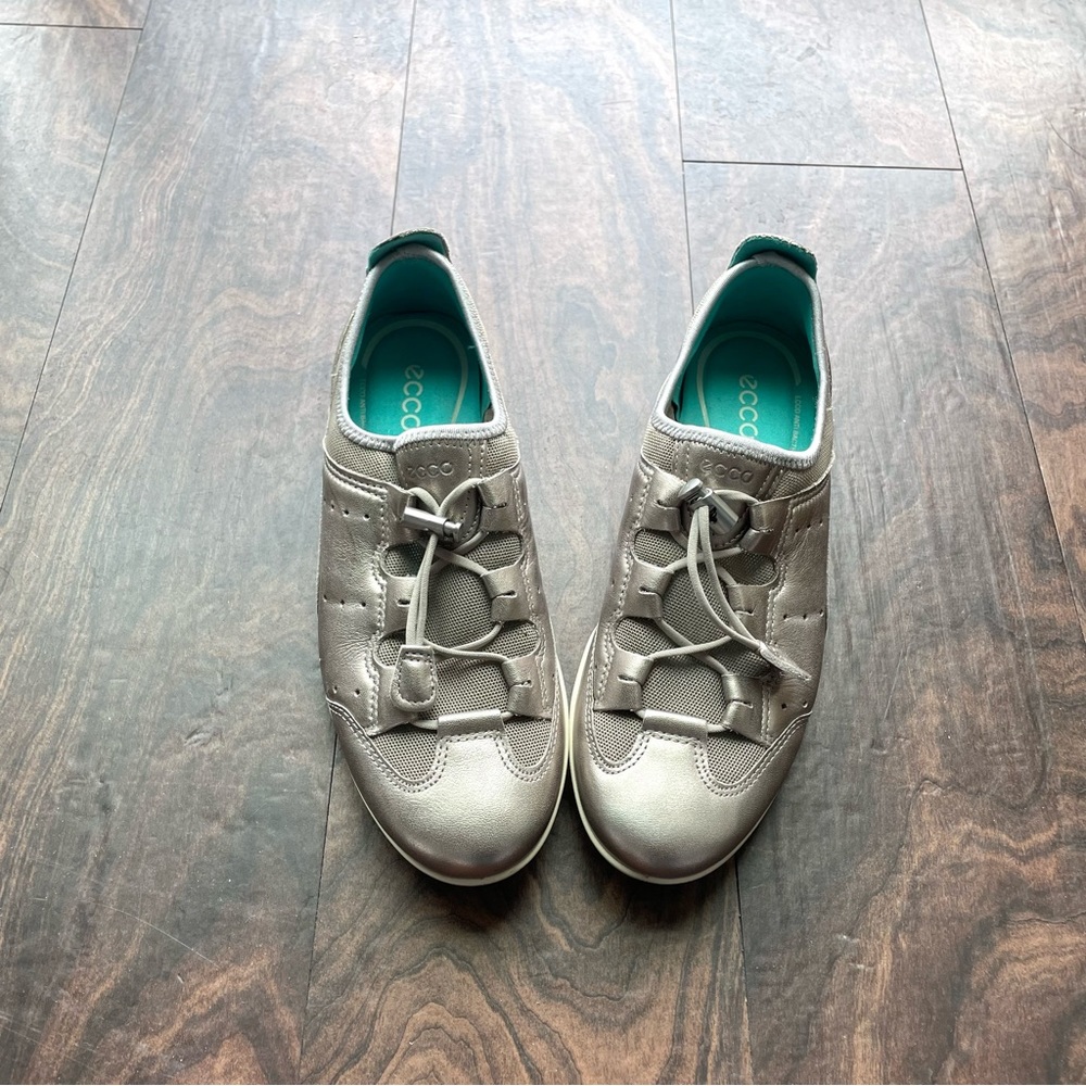 ecco sporty slide on silver metallic slick leather sneakers flats